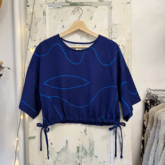 Eve Gravel // Kangry Top Navy/Royal