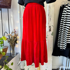 Allison Wonderland // Thorn Bird Skirt Red Velvet