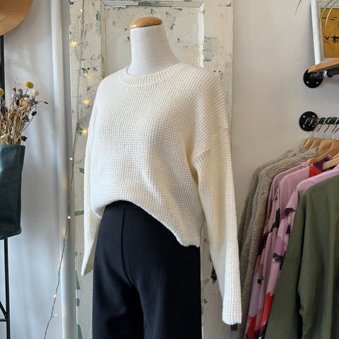 Pink Martini // Tobi Sweater Off-White