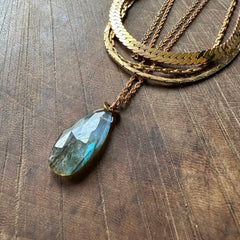 Hailey Gerrits // Amazon Necklace Labradorite