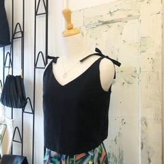 Annie 50 // Soleil Top Black